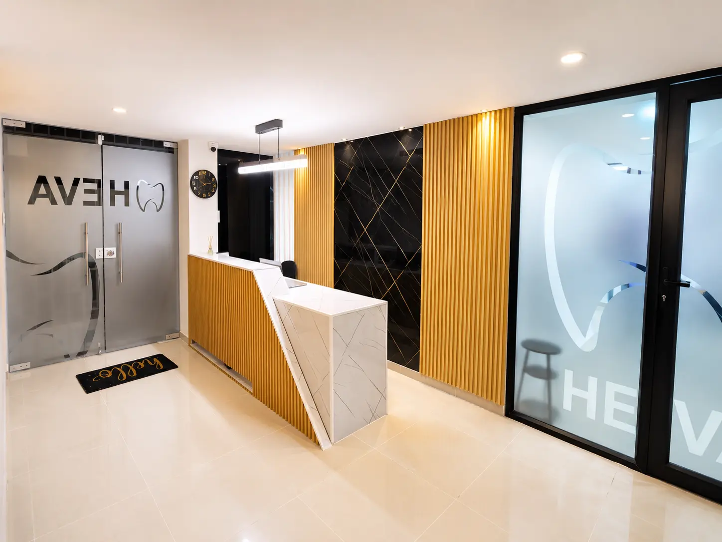 Sala de espera climatizada de HEVA Dental